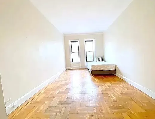 Rented by Manhattan Spaces | media 17