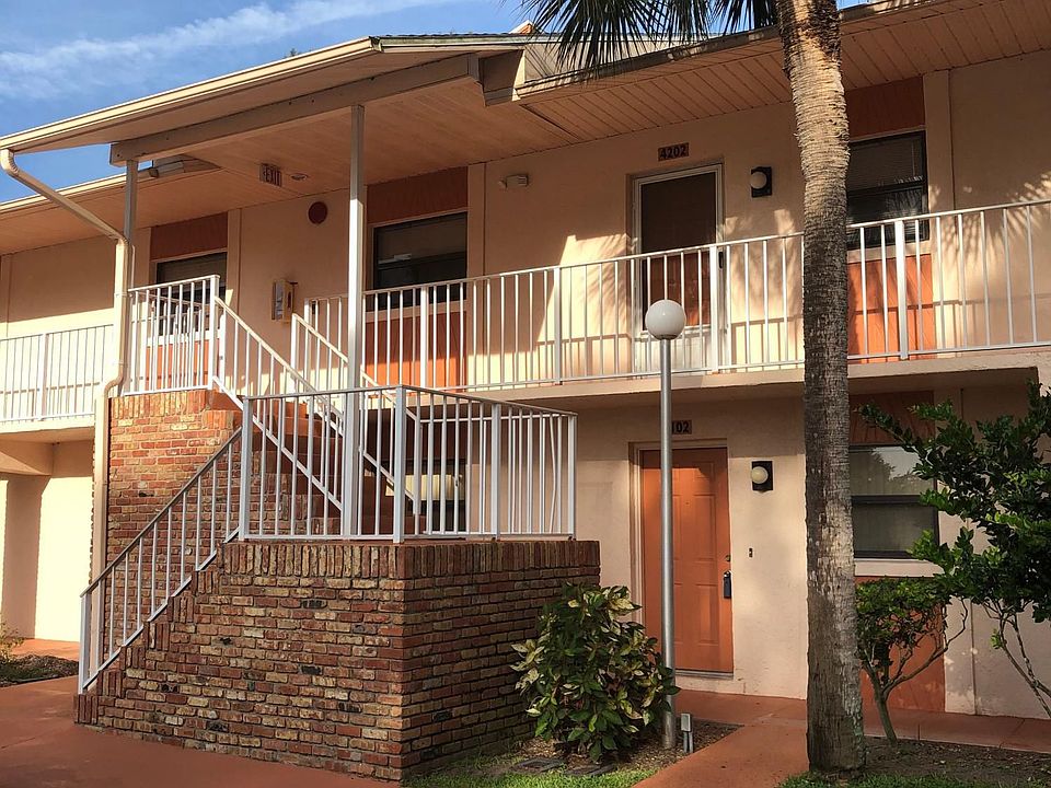 1st image of 1600 Woodland Dr APT 4102