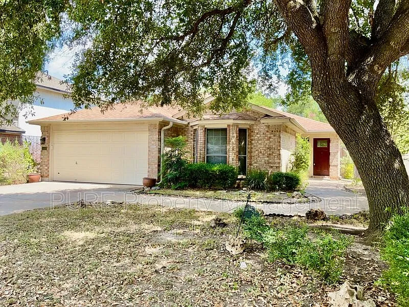 3 bed, 2.0 bath, 1442 sqft, $1,900 — Photo 1