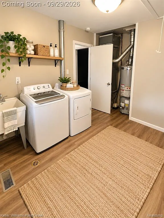 3 bed, 1.0 bath, 1036 sqft, $2,150 — Photo 4