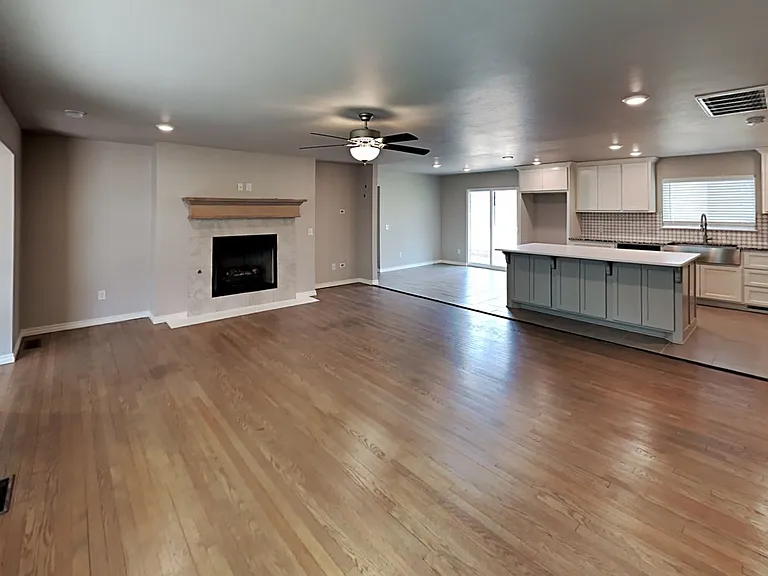 1409 E Covell Rd — Photo 4