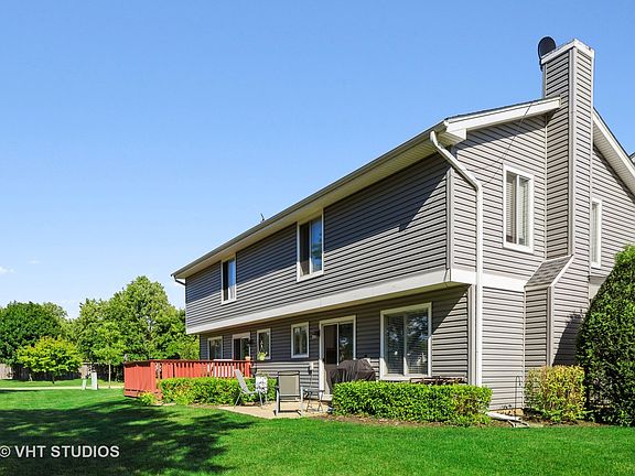 3rd image of 2450 Brunswick Cir APT B