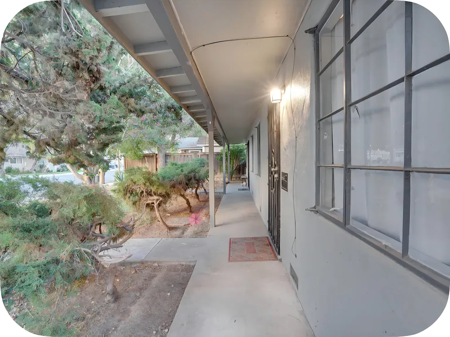 409 W Race Ave — Photo 2
