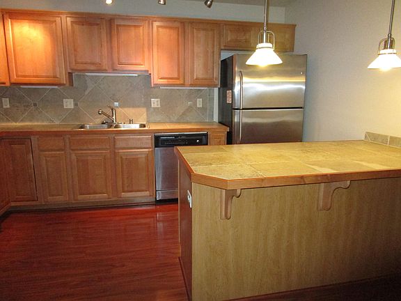 4th image of 13421 97th Ave E Unit 107
