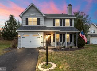 66 Commons Dr, Pottstown, PA 19464