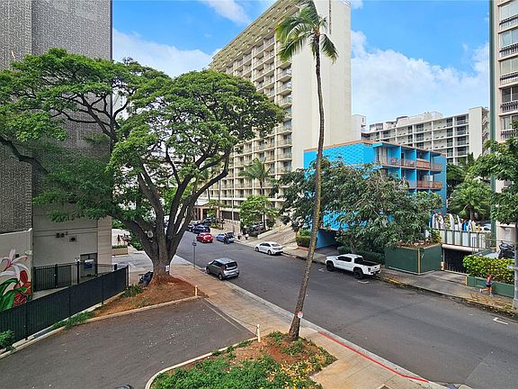 5th image of 435 Walina St APT 203