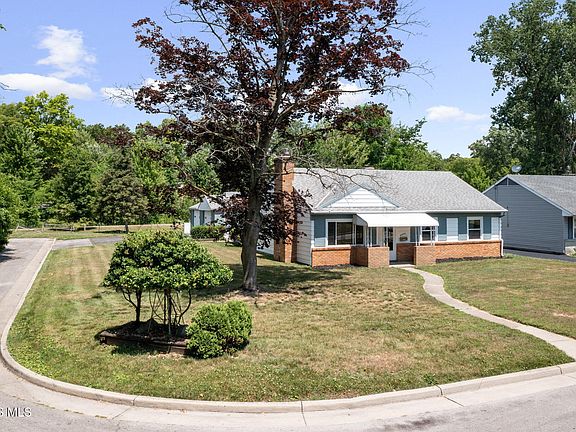 2nd image of 3460 Forest Grove Dr