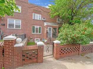 2008 28th St, Astoria, NY 11105