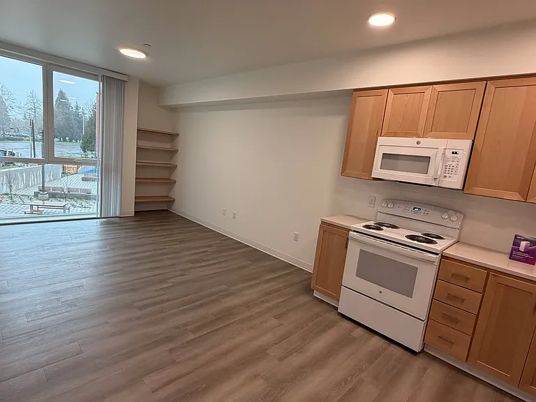 Dolores Apartments — Photo 9