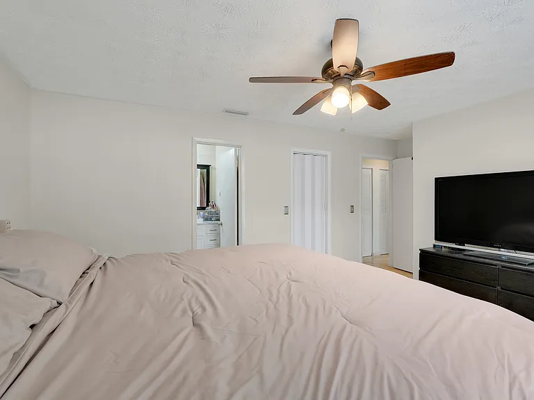 5323 Hansel Ave #E14 — Photo 18