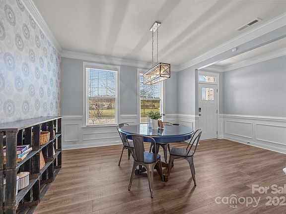 4th image of 138 Carolina Ash Ln