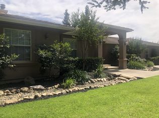 5562 E Redwood Rd, Hughson, CA 95326