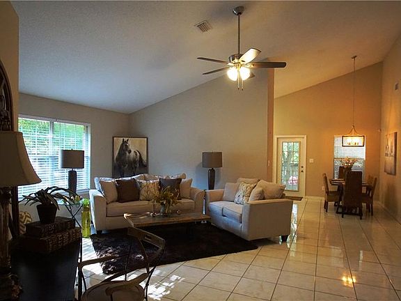 5th image of 8175 Magnolia Village Dr N