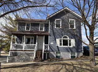 59 W Walworth Ave, Delavan, WI 53115