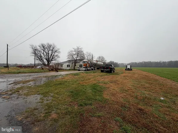 5035 River Rd, Hurlock, MD 21643