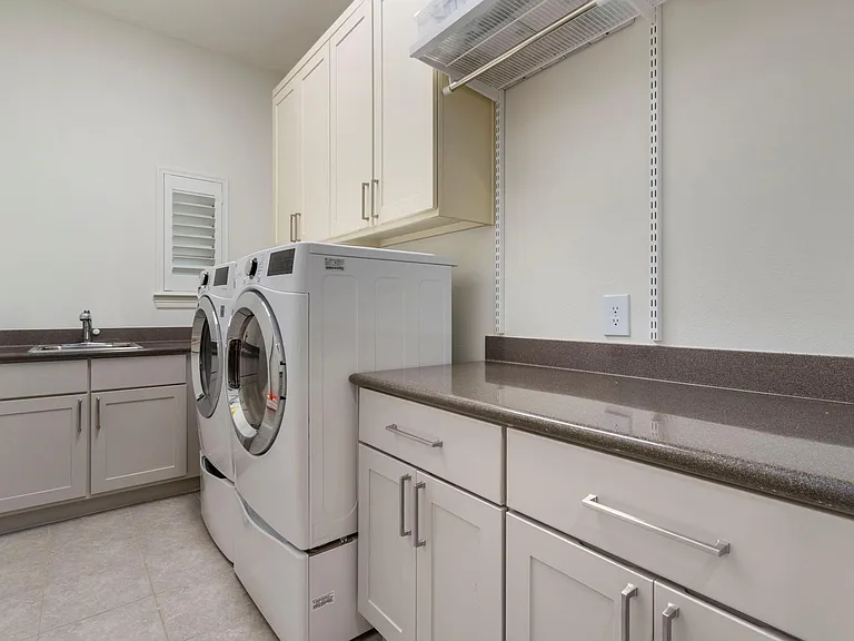 3930 Sundance Hill Ln — Photo 24