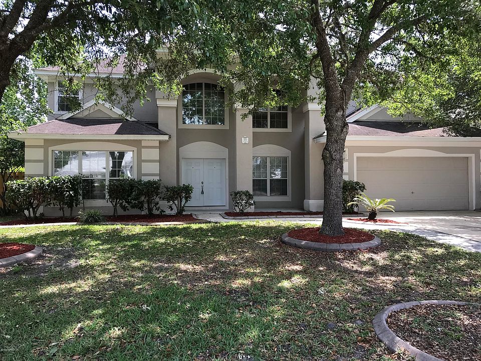 1st image of 300 Ivy Lakes Dr