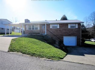 12 Lambert Ter, Elkview, WV 25071