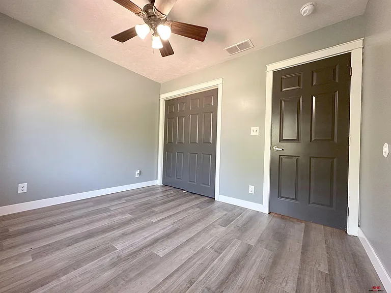 3445 S St — Photo 31