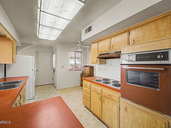 3rd image of 9911 W SUN CITY Boulevard