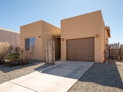 2804 Isaiah Ln, Santa Fe, NM, 87507