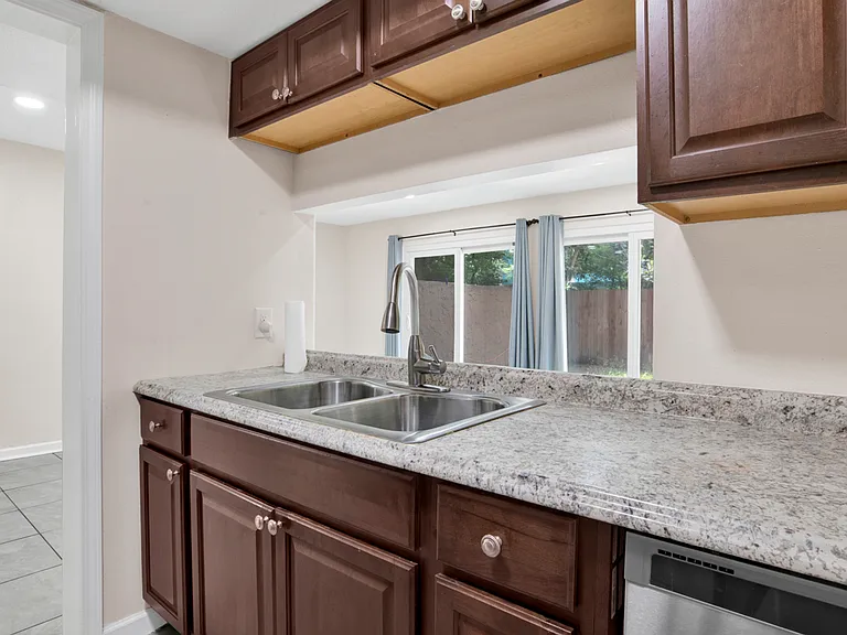 8140 Lillian Hwy — Photo 8