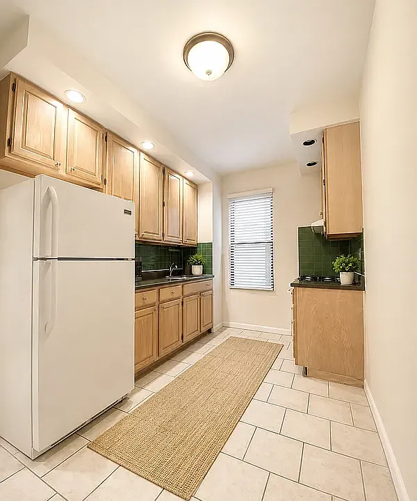 23-23 28th Ave #1R