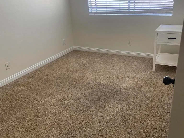 1136 Acadia Pl — Photo 7