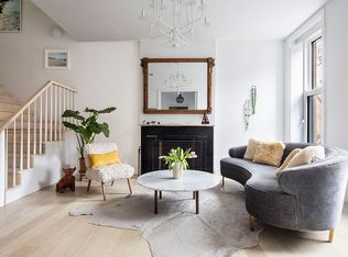 554 10th St, Brooklyn, NY 11215