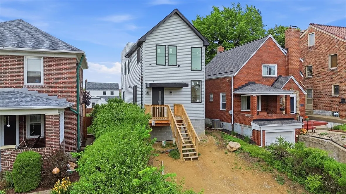 3 bed, 3.5 bath, $4,500 — Photo 1