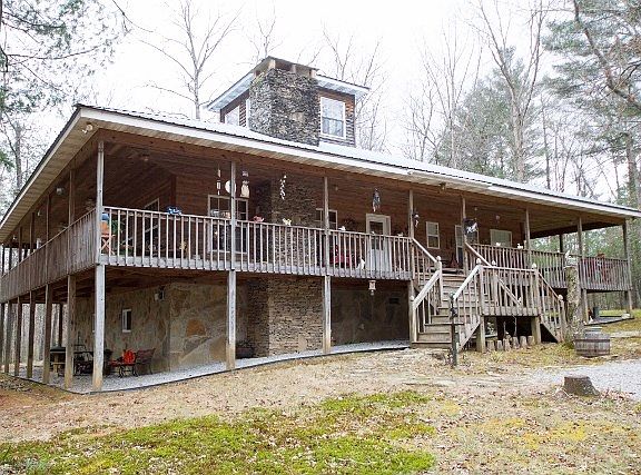 5th image of 557 Andrews Ln