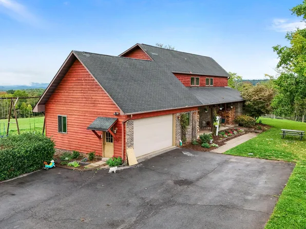 1224 Russell Ridge Rd, Levels, WV 25431