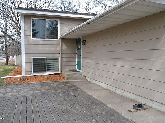 5th image of 503 N Park St