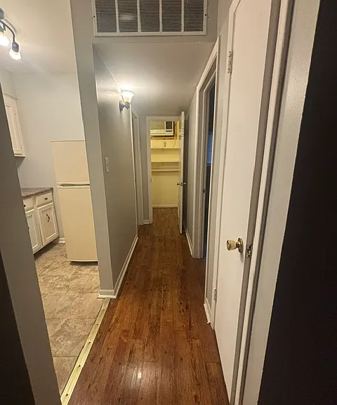 52 College Ave #1-4 — Photo 2