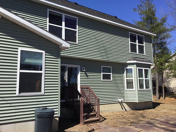3rd image of 12 Wyndham Way