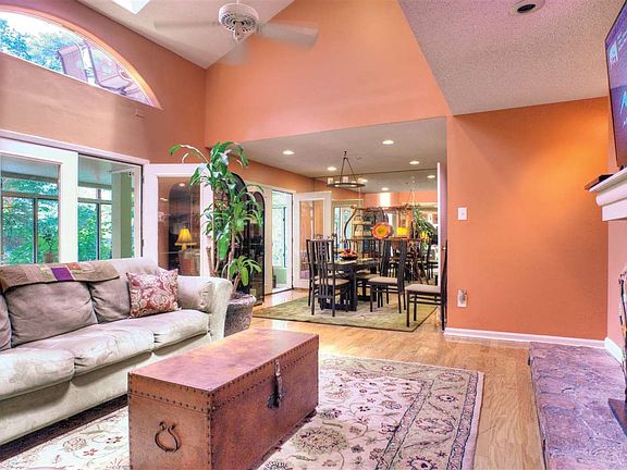 3rd image of 8236 Pine Valley Ln
