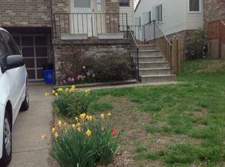 814 Barlow St, Philadelphia, PA 19116