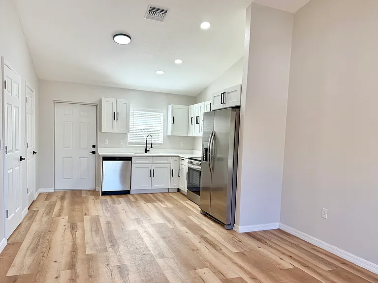 1303 Bassage Rd — Photo 10