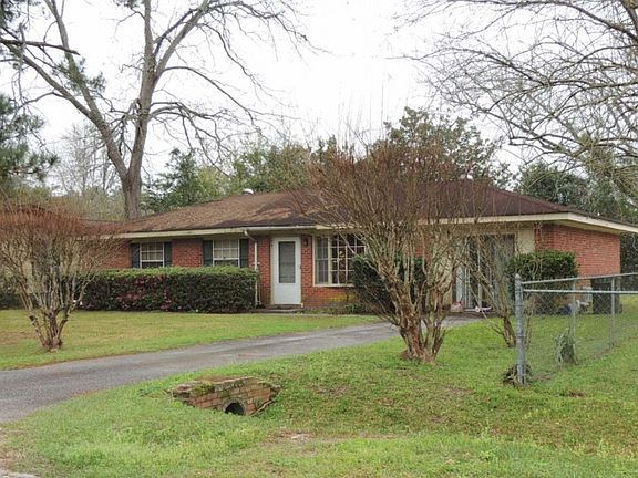 3rd image of 116 Kings Dr
