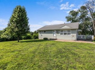 440 W Ruth Ewing Rd, Liberty, MO 64068