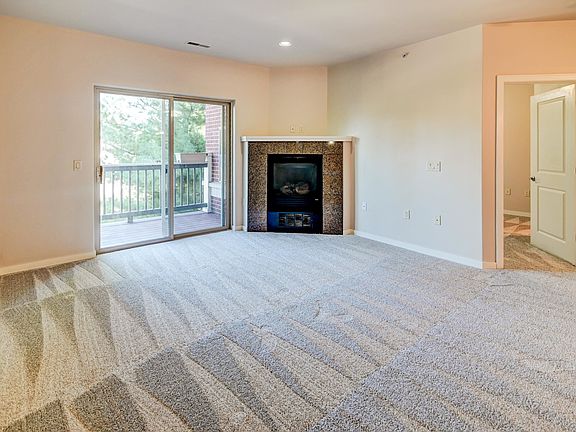 5th image of 5196 Sassafras Dr Unit 207