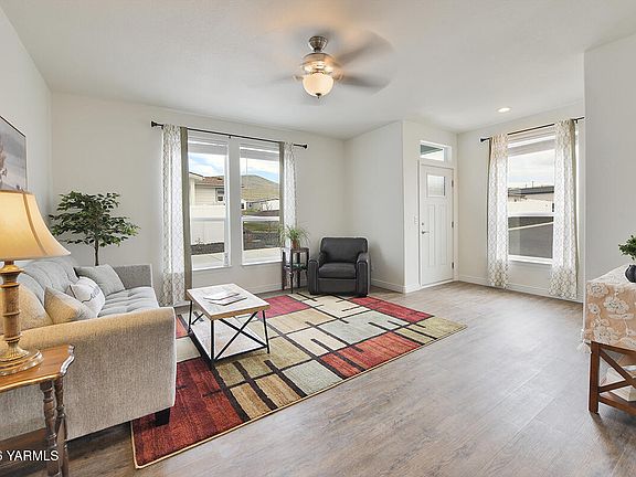 3rd image of 200 Bridle Way #158