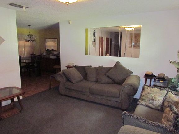 2nd image of 516 E Park Ave