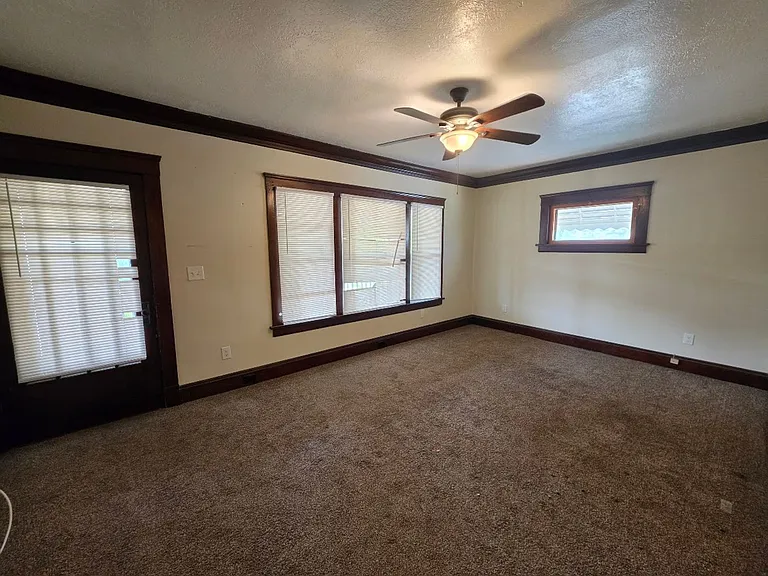 4100 Mapledale Ave — Photo 2