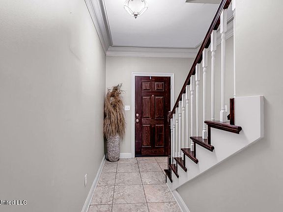 2nd image of 1805 Geerkin St APT 32