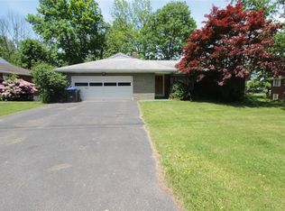 1604 Butternut Dr, Vestal, NY 13850