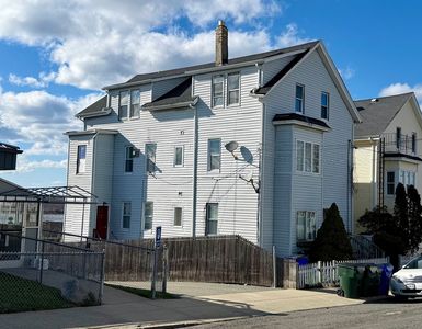498 Durfee St, Fall River, MA, 02720
