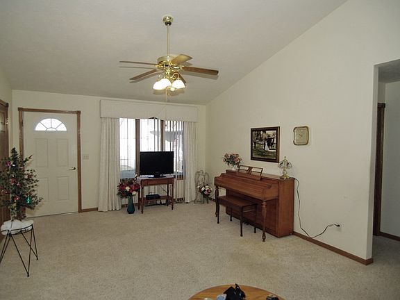 2nd image of 5817 4th Ave