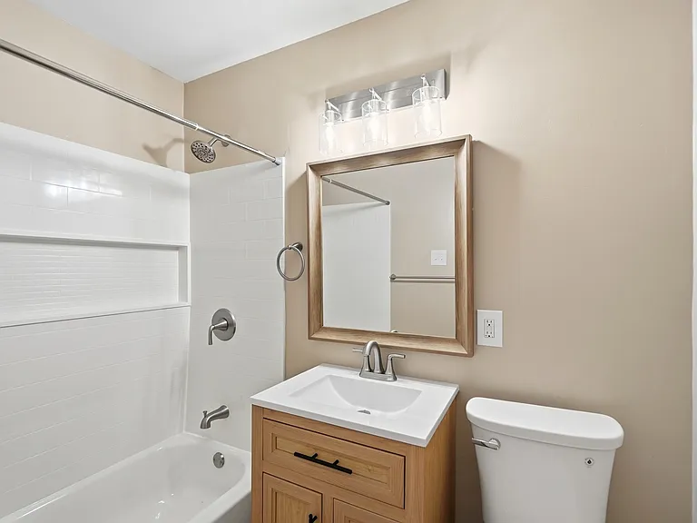 3920 Pobst Dr — Photo 19