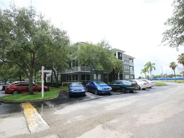 9401 Crescent Loop Cir APT 103, Tampa, FL 33619